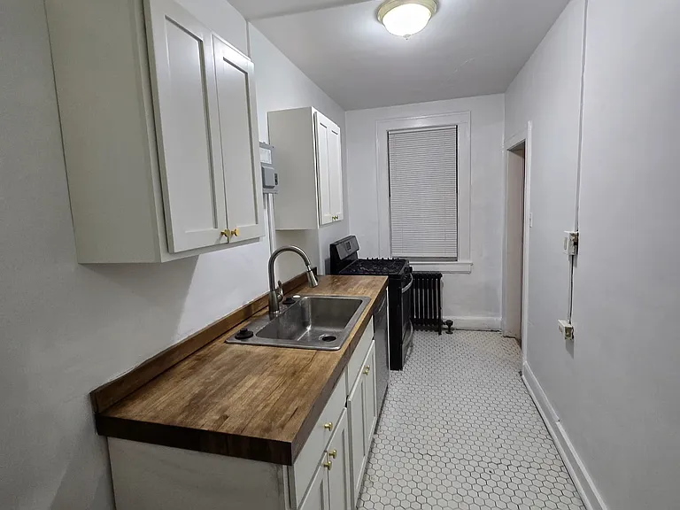 3429 Lee Rd #1 — Photo 14