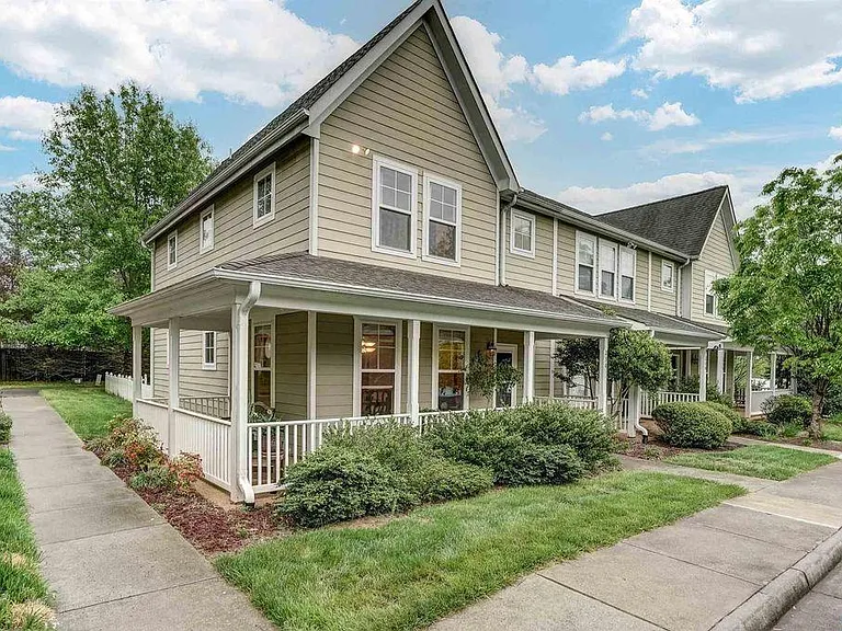 230 Remington Pl — Photo 3
