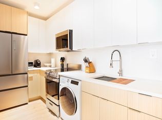 940 1st Ave #2R, New York, NY 10022