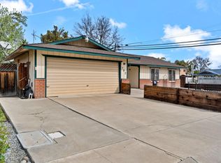 702 W Cortner St, Hanford, CA 93230