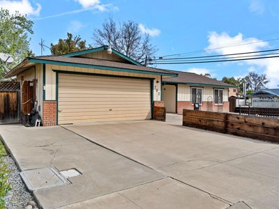 702 W Cortner Street, Hanford, CA, 93230
