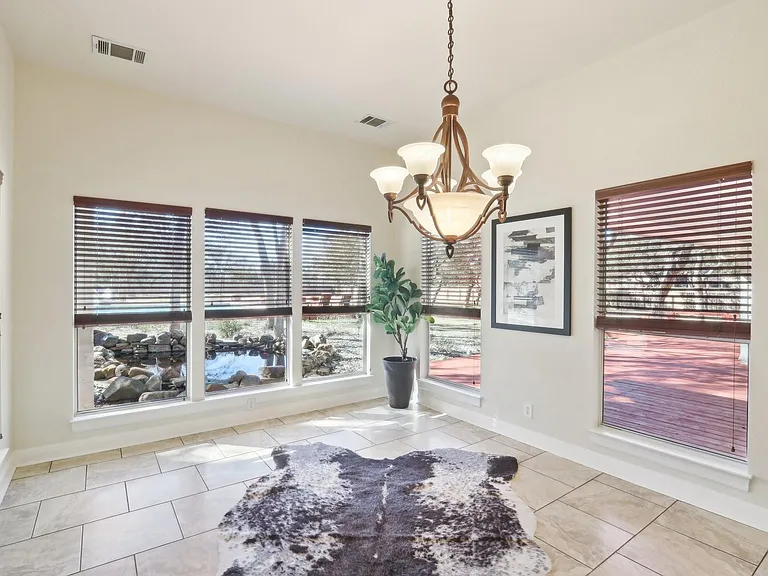 294 Logan Ranch Rd — Photo 13