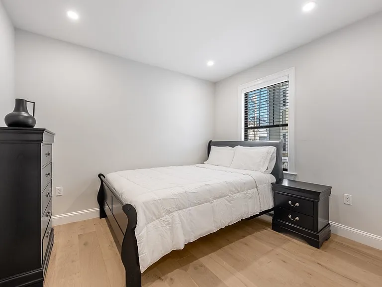 34 Perthshire Rd #34 — Photo 11