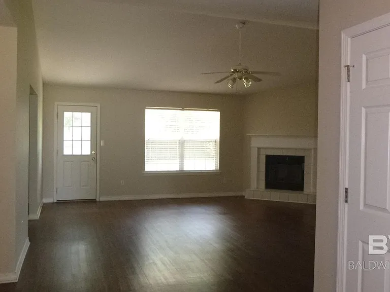 30877 Pinyon Dr — Photo 3