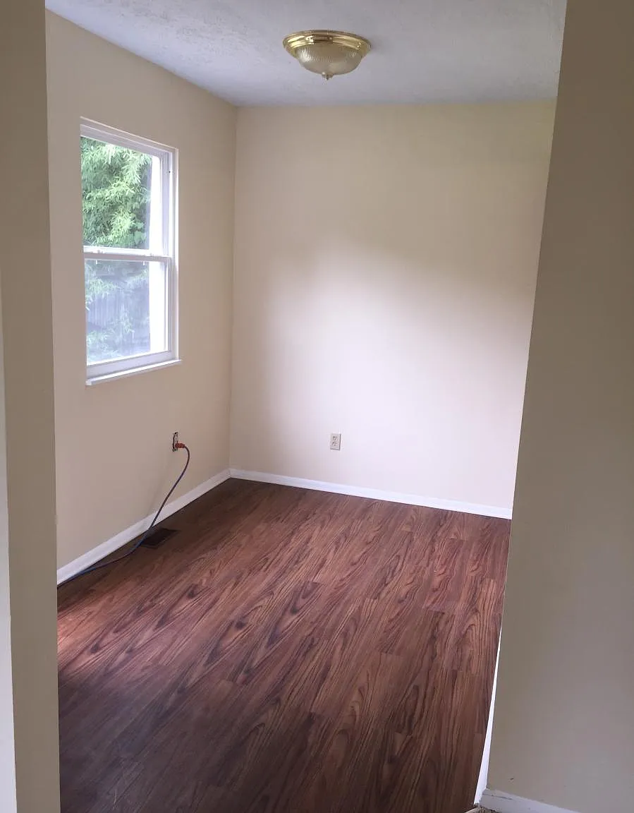 1651 W Kemper Road — Photo 4