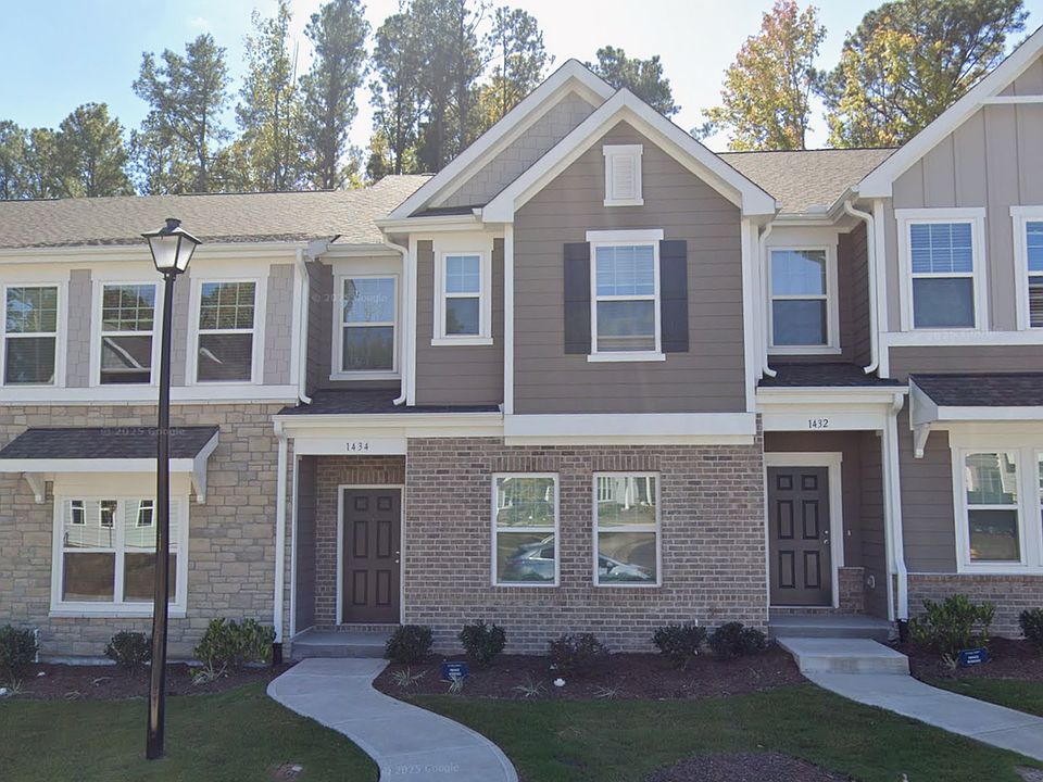 1st image of 1434 Latham Garden Dr