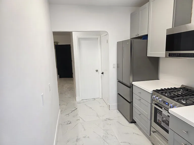 150-03 Hoover Ave #1 — Photo 4