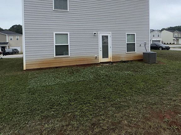 2nd image of 801 Vistamount Path