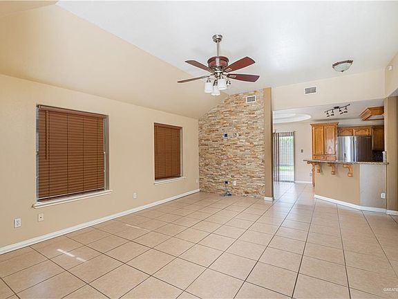 5th image of 2643 Quamasia Ave