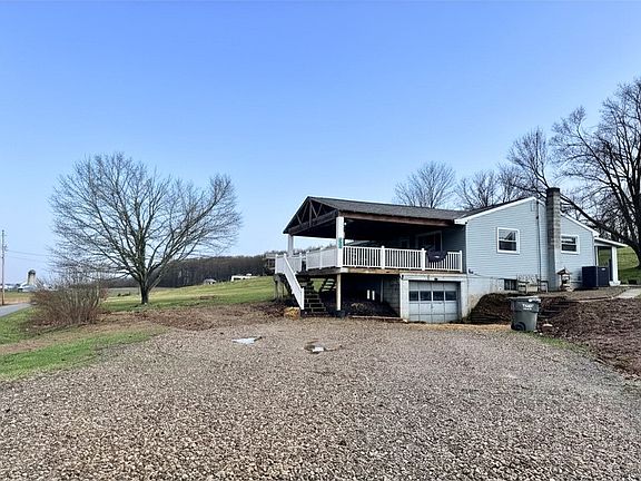 2nd image of 300 Cornetti Rd