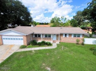 7 Canterbury Ct, Orange Park, FL 32065