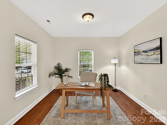 5th image of 10507 Glenmeade Rd