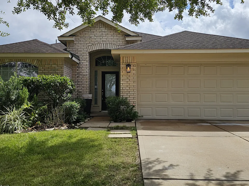 1927 Appleton Dr
