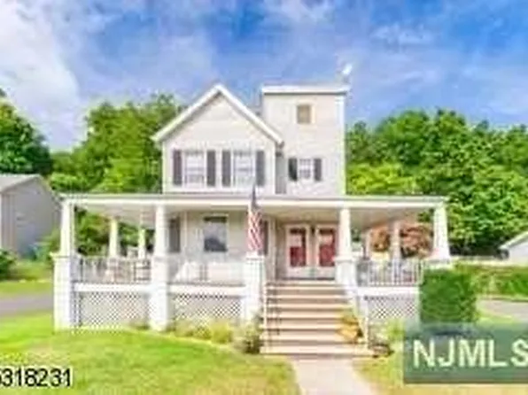 1017 Ringwood Ave, Wanaque, NJ 07465