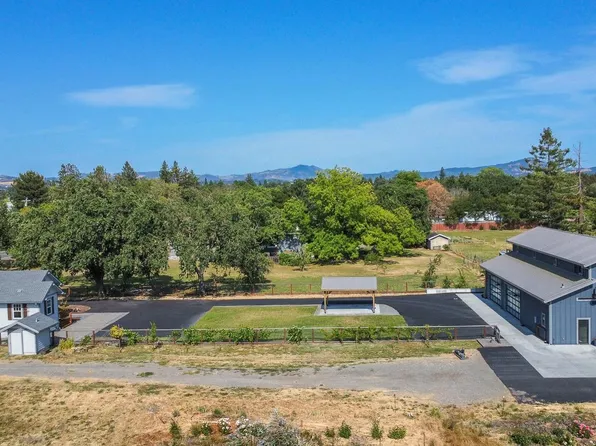 2684 Guerneville Road, Santa Rosa, CA 95401