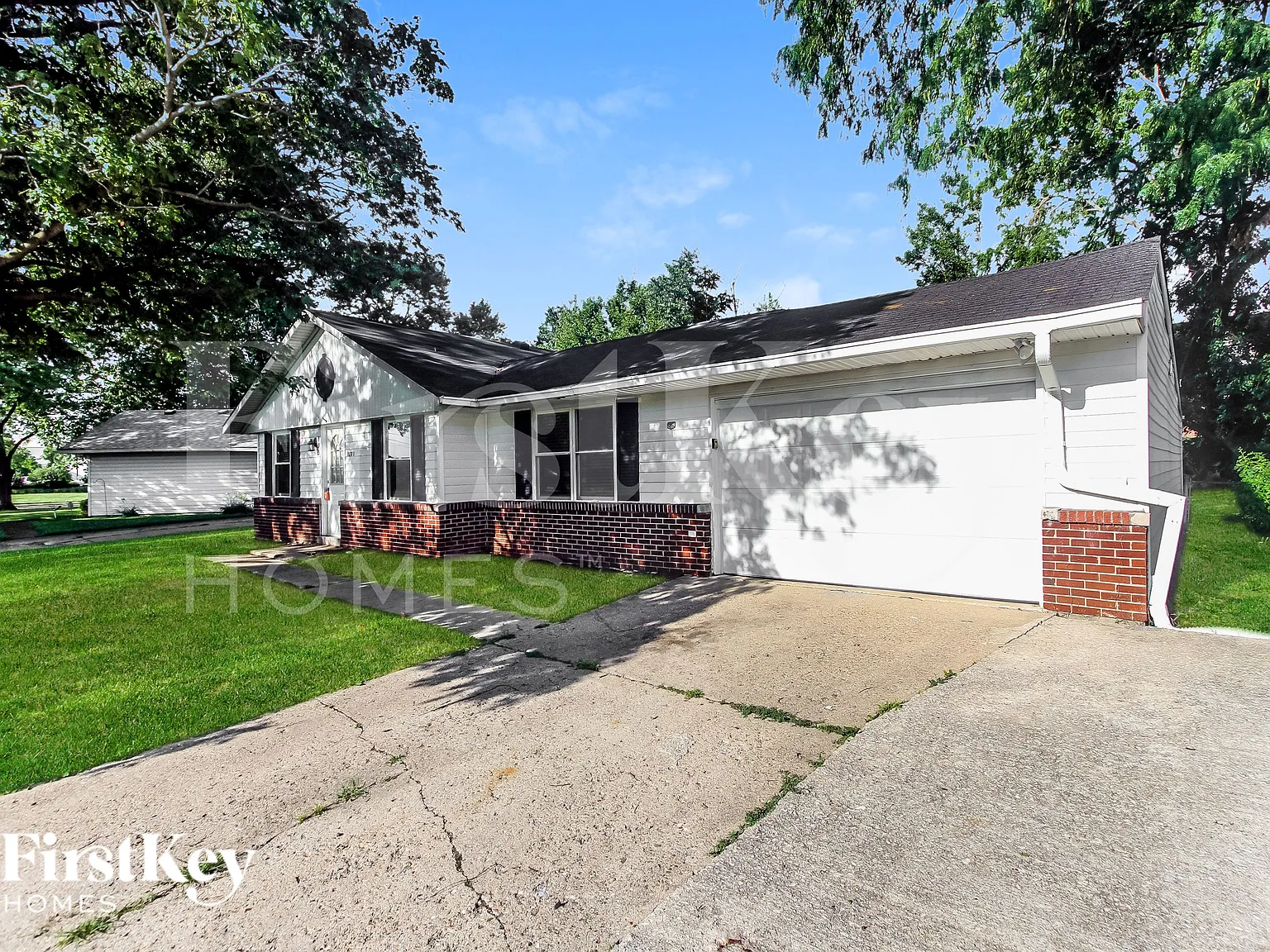 3 bed, 2.0 bath, 1501 sqft, $1,545 — Photo 1