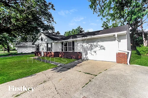 1281 Tree Top Ln Photo 1