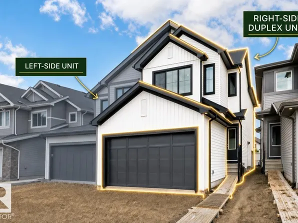 1052 Cristall Cres, Edmonton, AB T6W 5S6