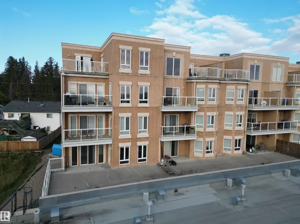 802 12th St #209, Cold Lake, AB T9M 0A7
