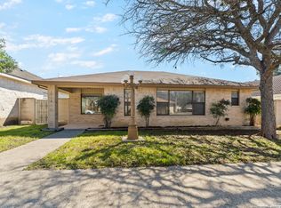 1504 Circle Oak Dr, Schertz, TX 78154