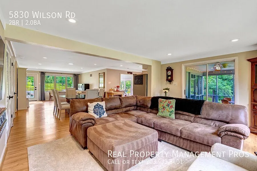 Peaceful Country Retreat on 6.25 Acres Law Mowing Included! — Photo 4