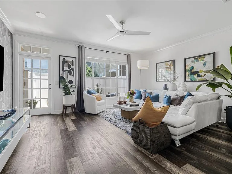 313 Inner Harbour Cir — Photo 39