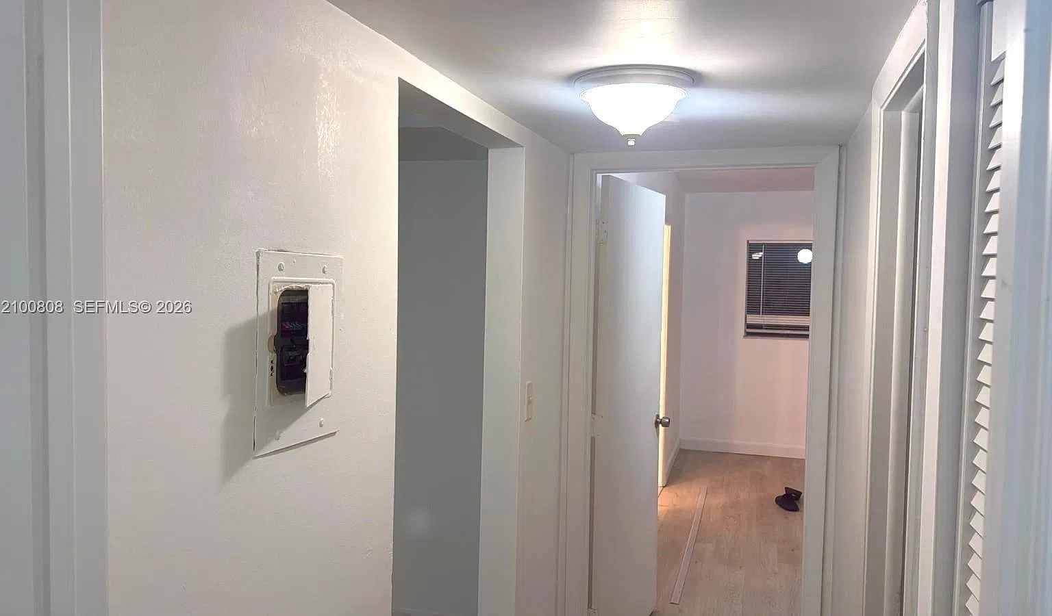 Horizons West Condo #2 — Photo 4