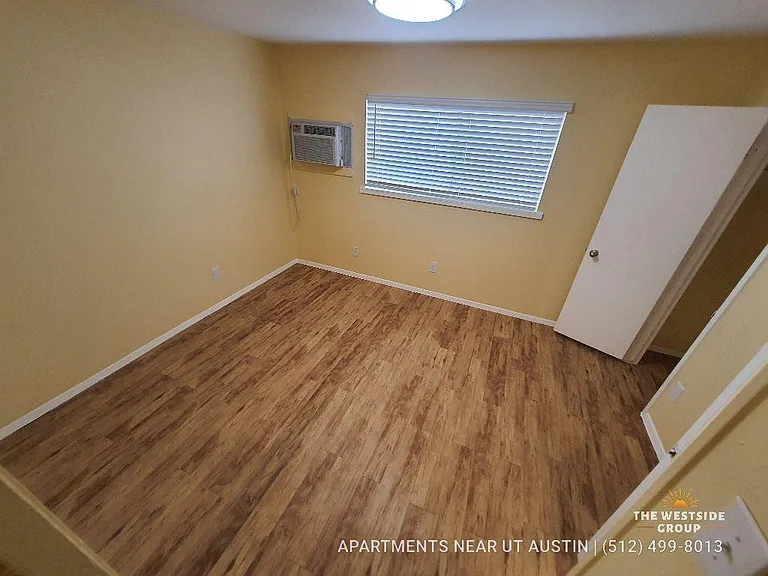 Envoy Apartments — Photo 10