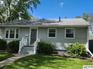 802 16th St NE, Mason City, IA 50401