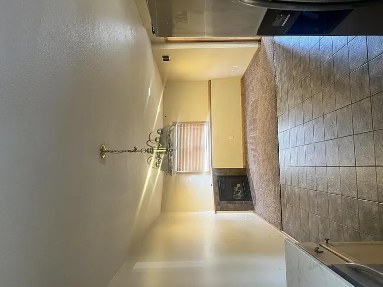 1599 Rice St — Photo 4