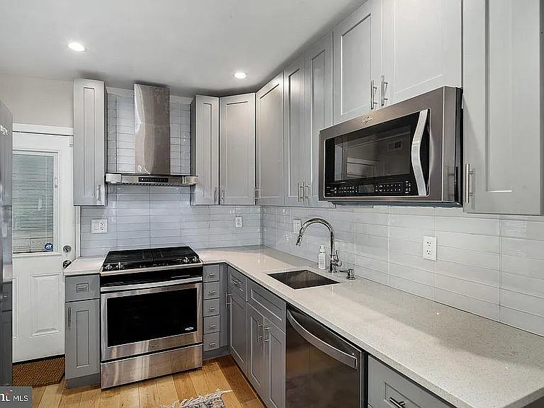 1407 S Ringgold St — Photo 4