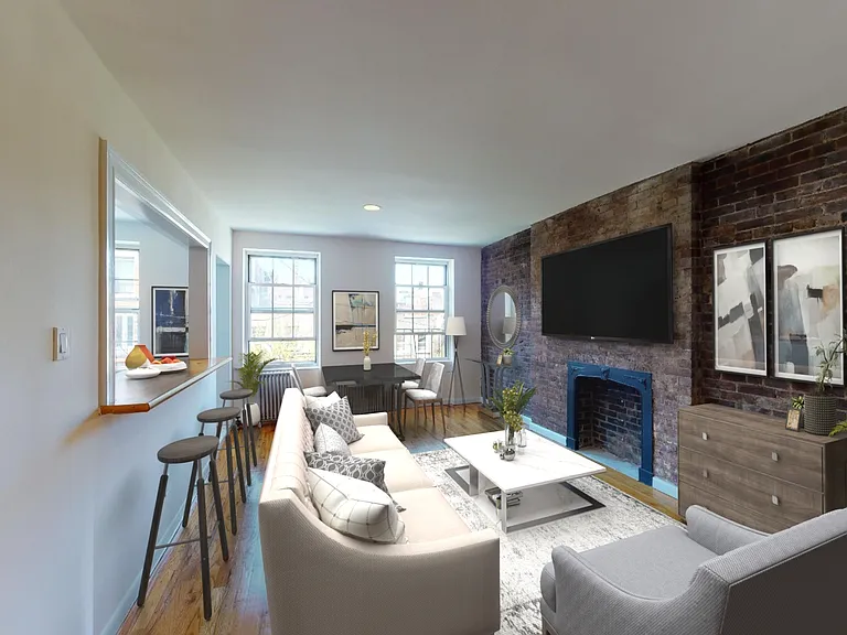 475 W Broadway #8 — Photo 1
