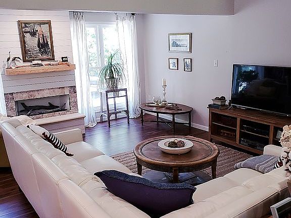 Open living room w/fireplace