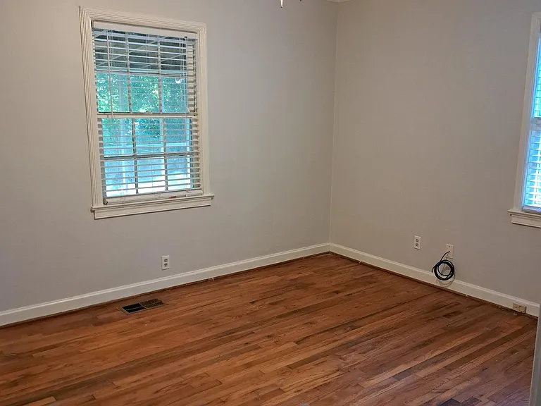 3243 Wellington Rd — Photo 20