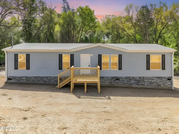 517 Smokey Dr, Loudon, TN 37774