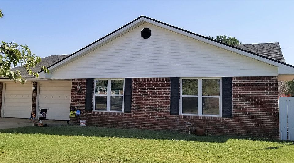 2nd image of 307 Thornridge Dr