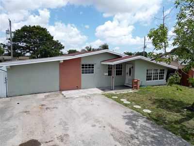 7721 NW 11th St, Pembroke Pines, FL, 33024