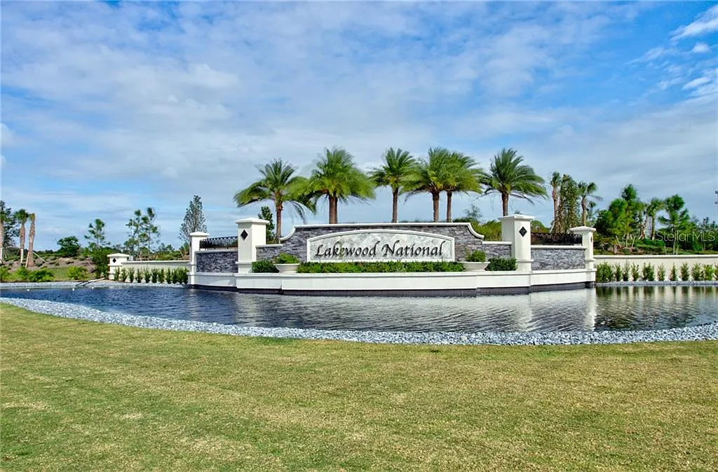 2 bed, 2.0 bath, 1462 sqft, $6,000 — Photo 2