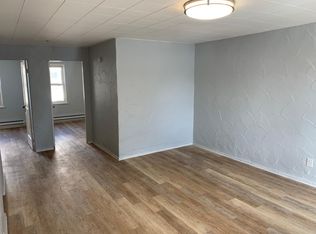 108 S Seneca Ave, Newcastle, WY 82701