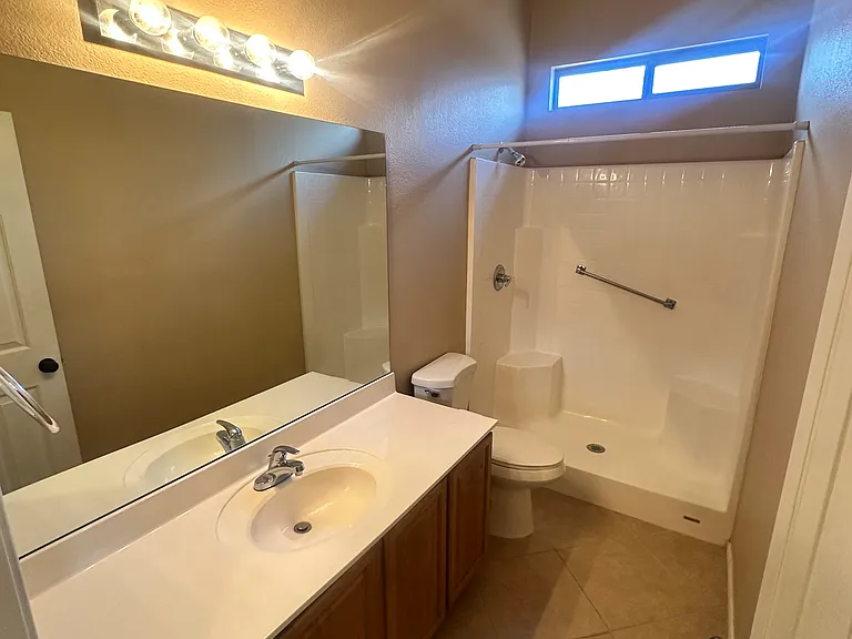 10447 E Florian Ave — Photo 12