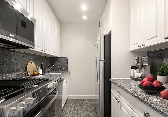 3rd image of 1755 York Ave APT 8B