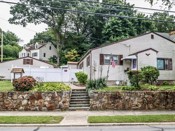 129 Vincellette Street, Bridgeport, CT 06606