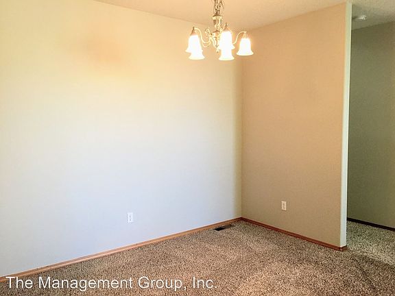 2nd image of 4020 NE 91st Cir