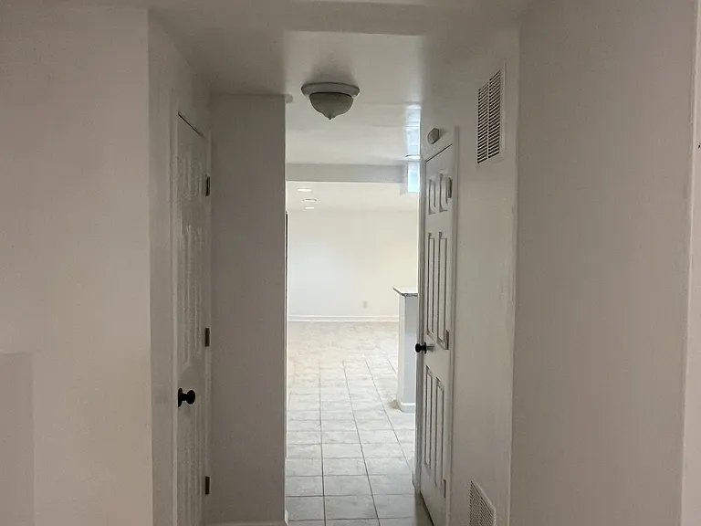 200 Colesville Manor Dr — Photo 3