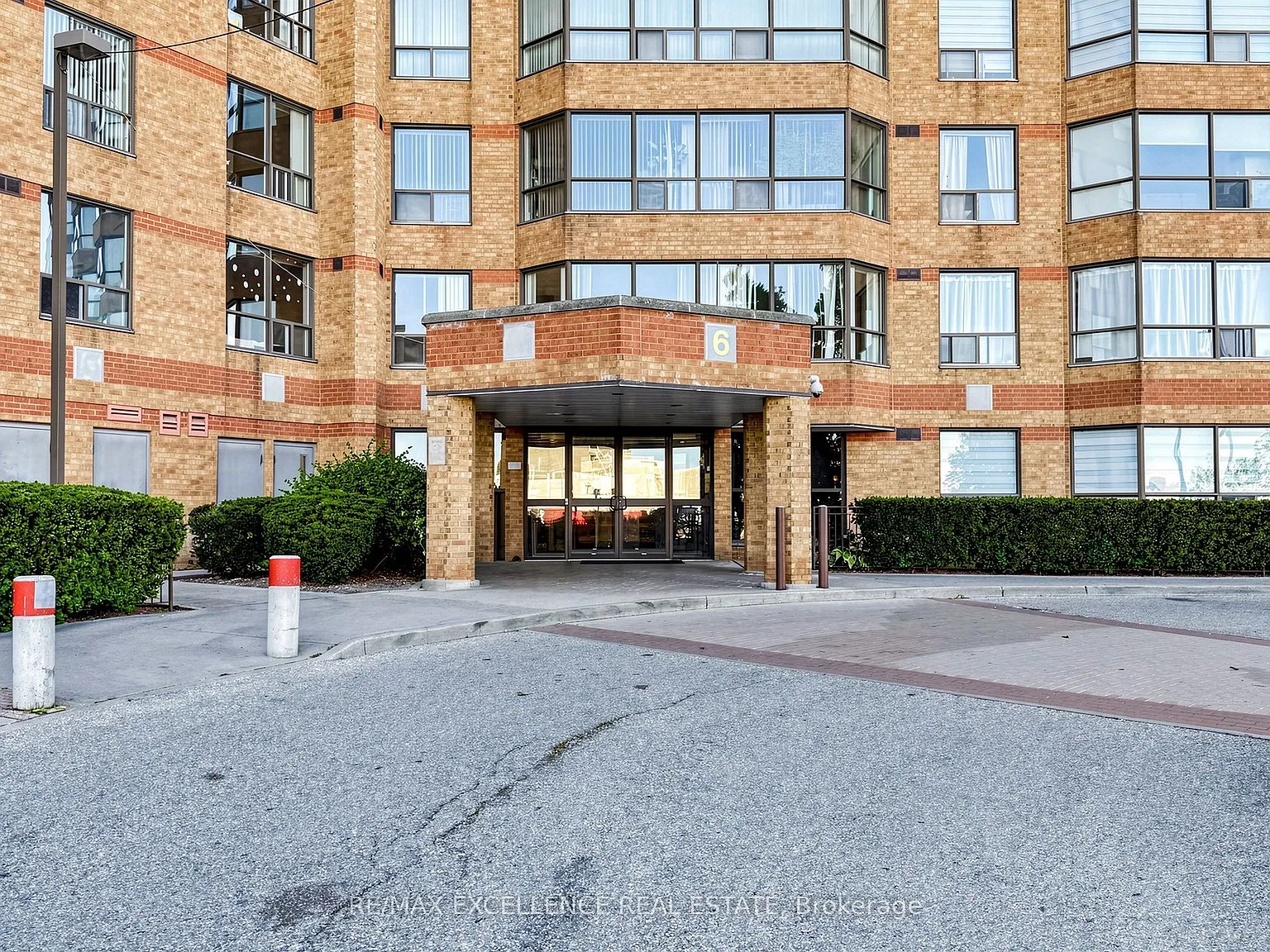 2 bed, $2,800 — Photo 3