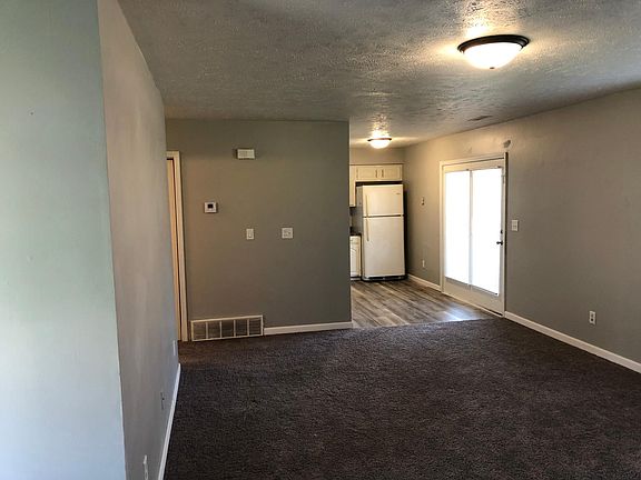 4th image of 2404 7th Ave