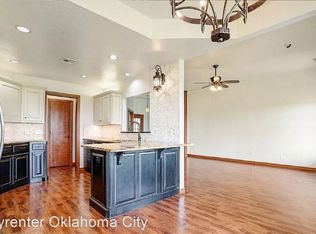 2306 Walnut Dr, Tuttle, OK 73089