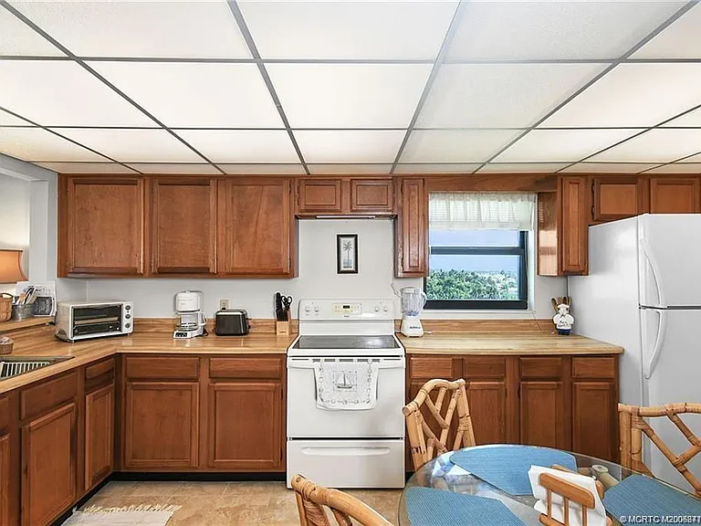 10200 S Ocean Dr #510 — Photo 15