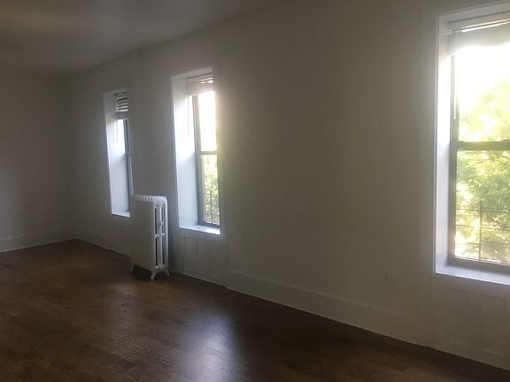 5th image of 202 Prospect Park W #2