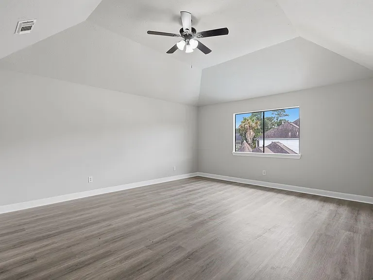 7611 Naremore Dr — Photo 36